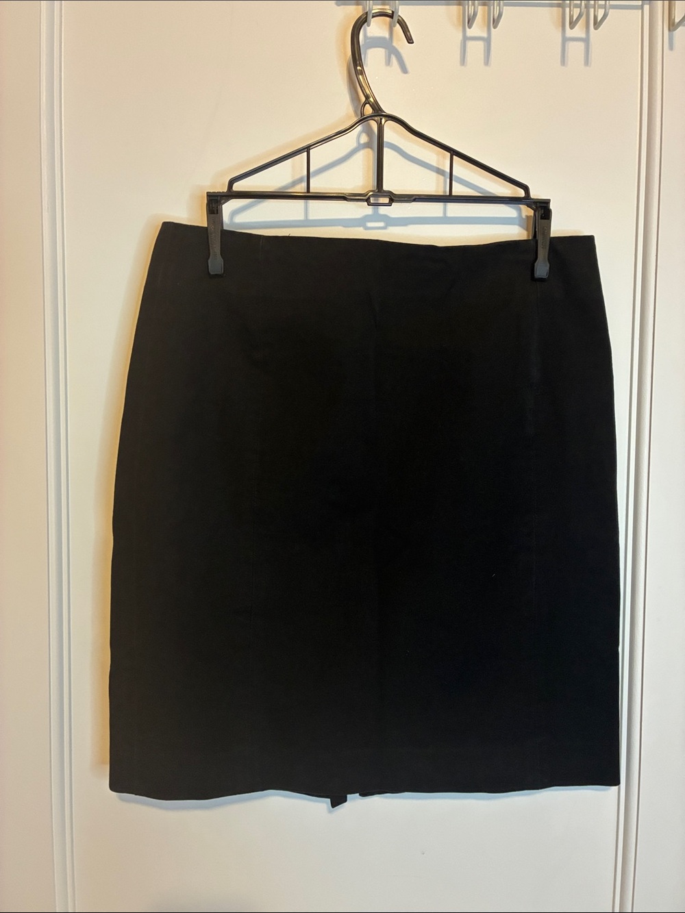 Banana Republic Women's Black Pencil Skirt - Sleek Office Staple 👵MT